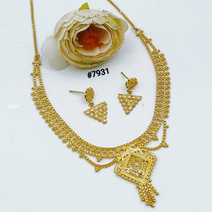 Gold Plated Short Necklace 5 Gram Gold Plated Jewellery PMJ Model No : 7931