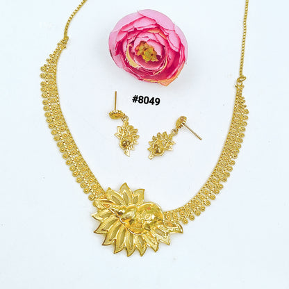 Gold Plated Short NECKLACE 5 Gram Gold Plated Jewellery PMJ Model No :8049
