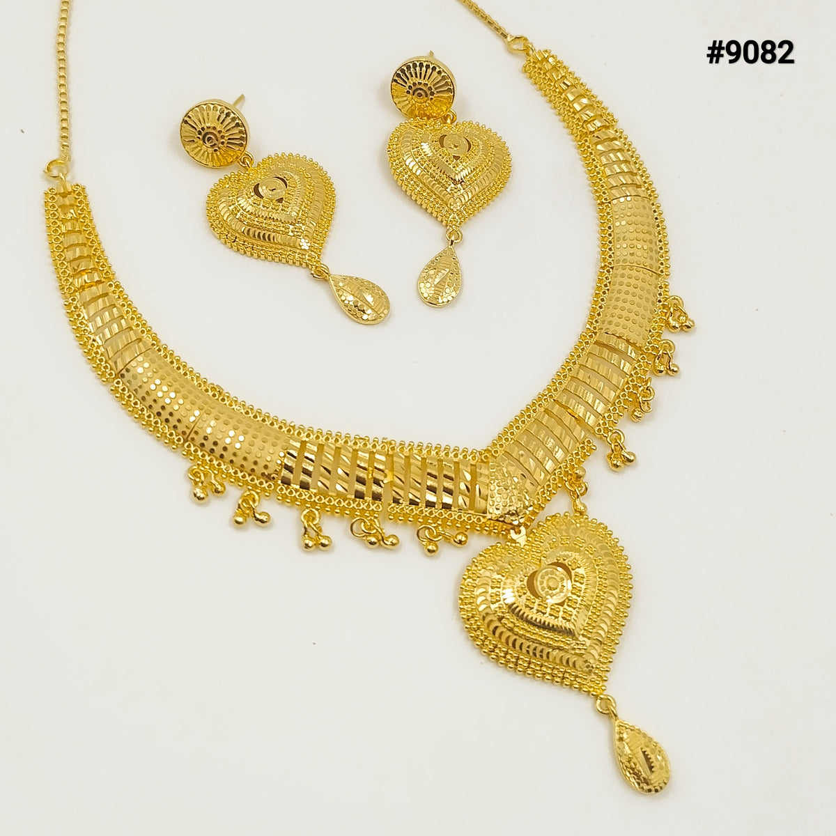 Gold Plated SHORT NECKLACE 5 Gram Gold Plated Jewellery PMJ Model No: 9082