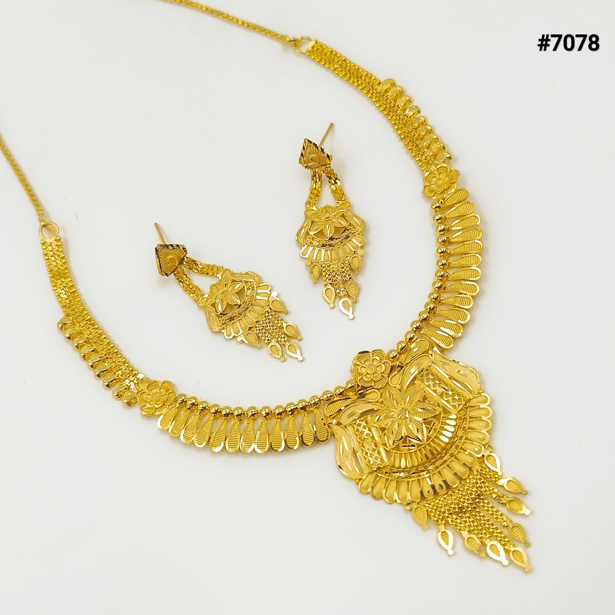 Gold Plated SHORT NECKLACE 5 Gram Gold Plated Jewellery PMJ Model No: 9078