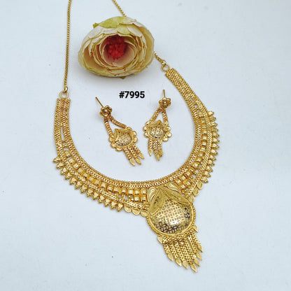 Gold Plated Short NECKLACE 5 Gram Gold Plated Jewellery PMJ Model No : 7995