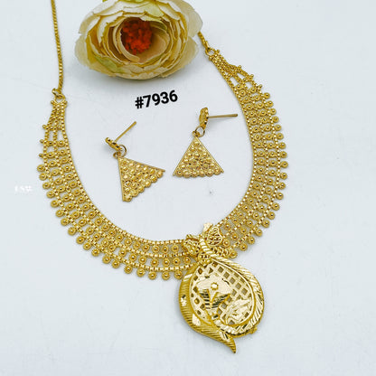 Gold Plated Short Necklace 5 Gram Gold Plated Jewellery PMJ Model No : 7936