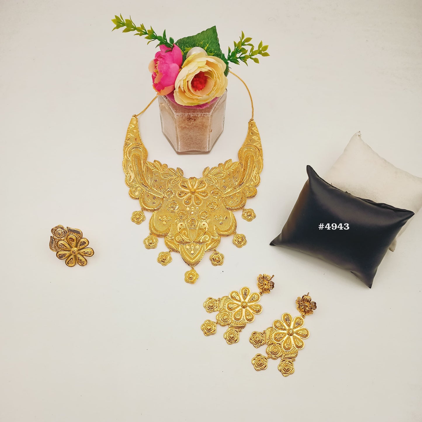 Gold Plated Bridal Short Necklace Set, PMJ Model No: 4943