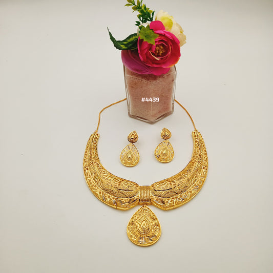 Gold Plated Hand Made Short Necklace Set, PMJ Model No: 4439