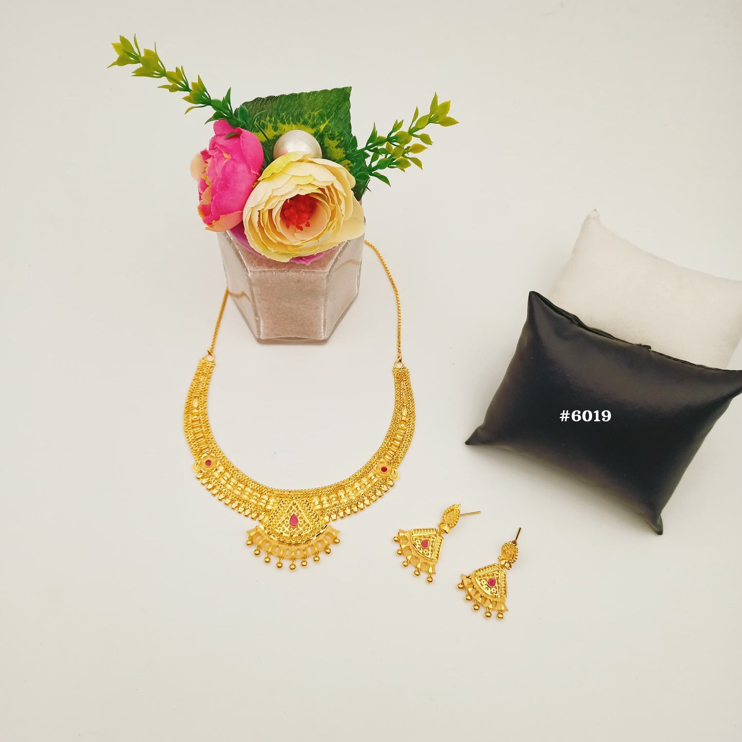 Gold Plated Short Necklace, PMJ Model No: 6019