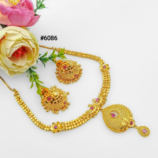 Gold Plated Bridal Short Necklace Set, PMJ Model No: 6086