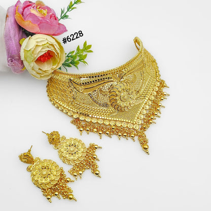Gold Plated Hand Made Short Chokkar Necklace Set, PMJ Model No: 6228