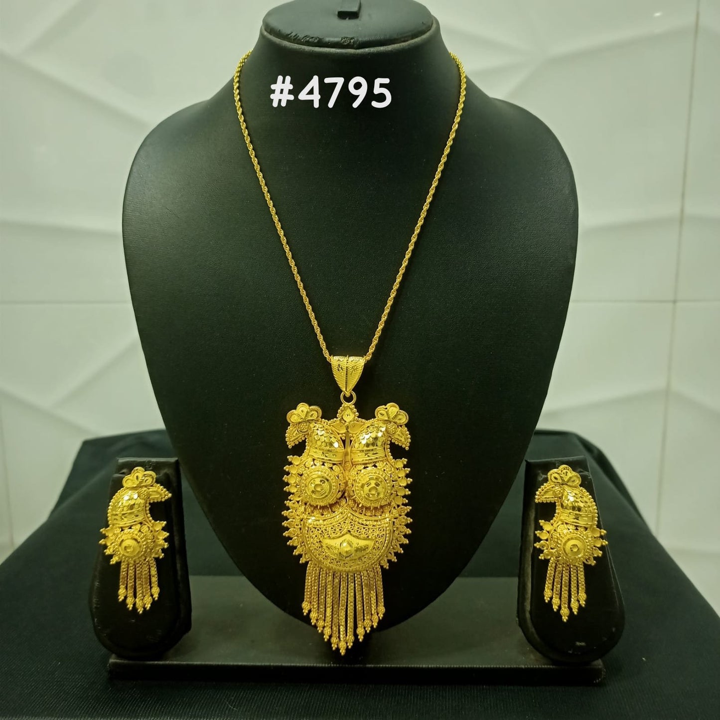 Gold Plated Pendant, PMJ Model No: 4795