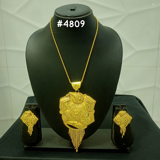 Gold Plated Pendant, PMJ Model No: 4809