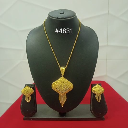 Gold Plated Pendant, PMJ Model No: 4831