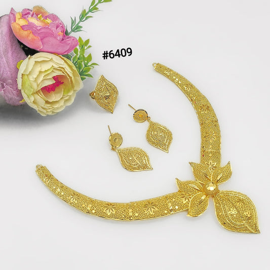 Gold Plated Short Necklace Set, PMJ Model No: 6409