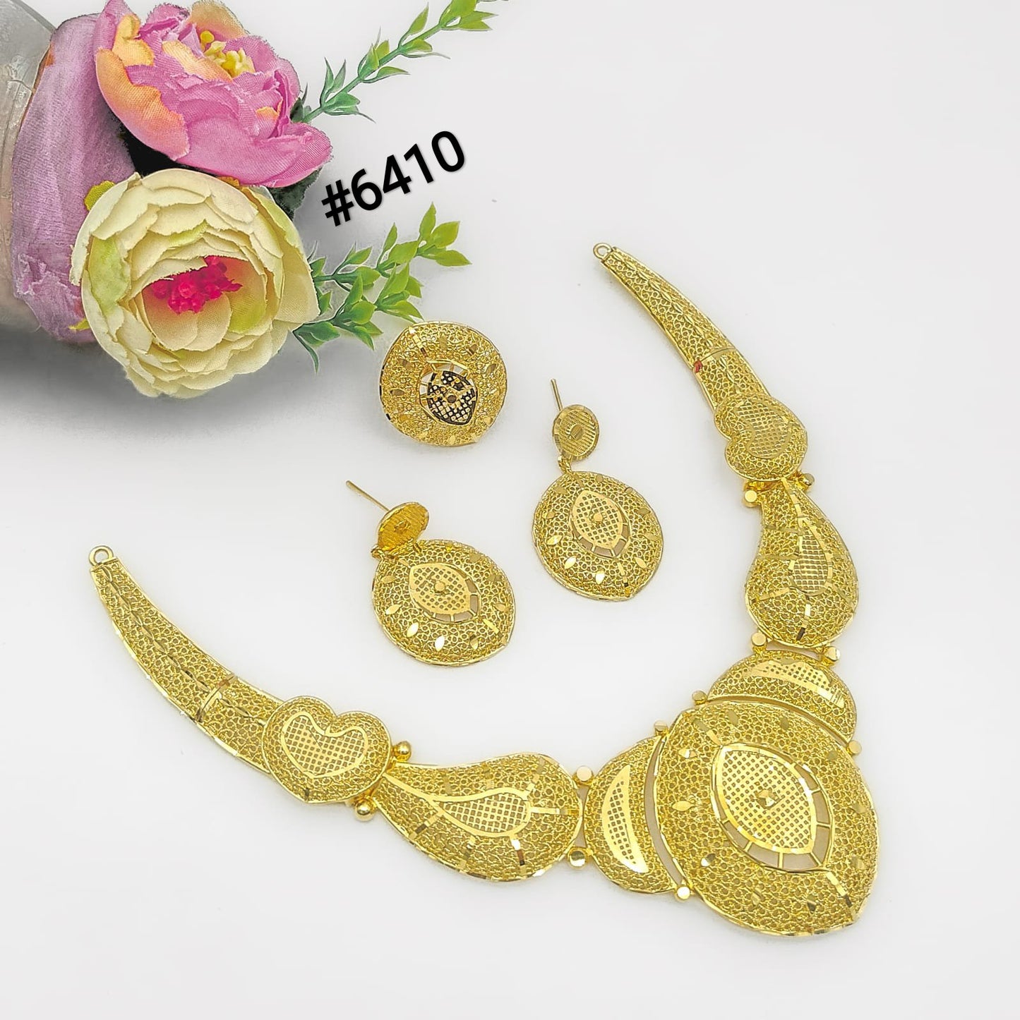 Gold Plated Short Necklace Set, PMJ Model No: 6410