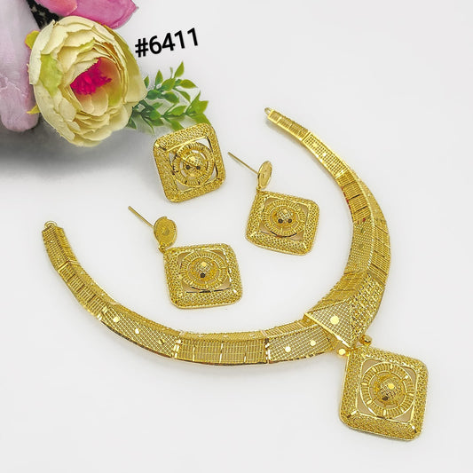 Gold Plated Short Necklace Set, PMJ Model No: 6411