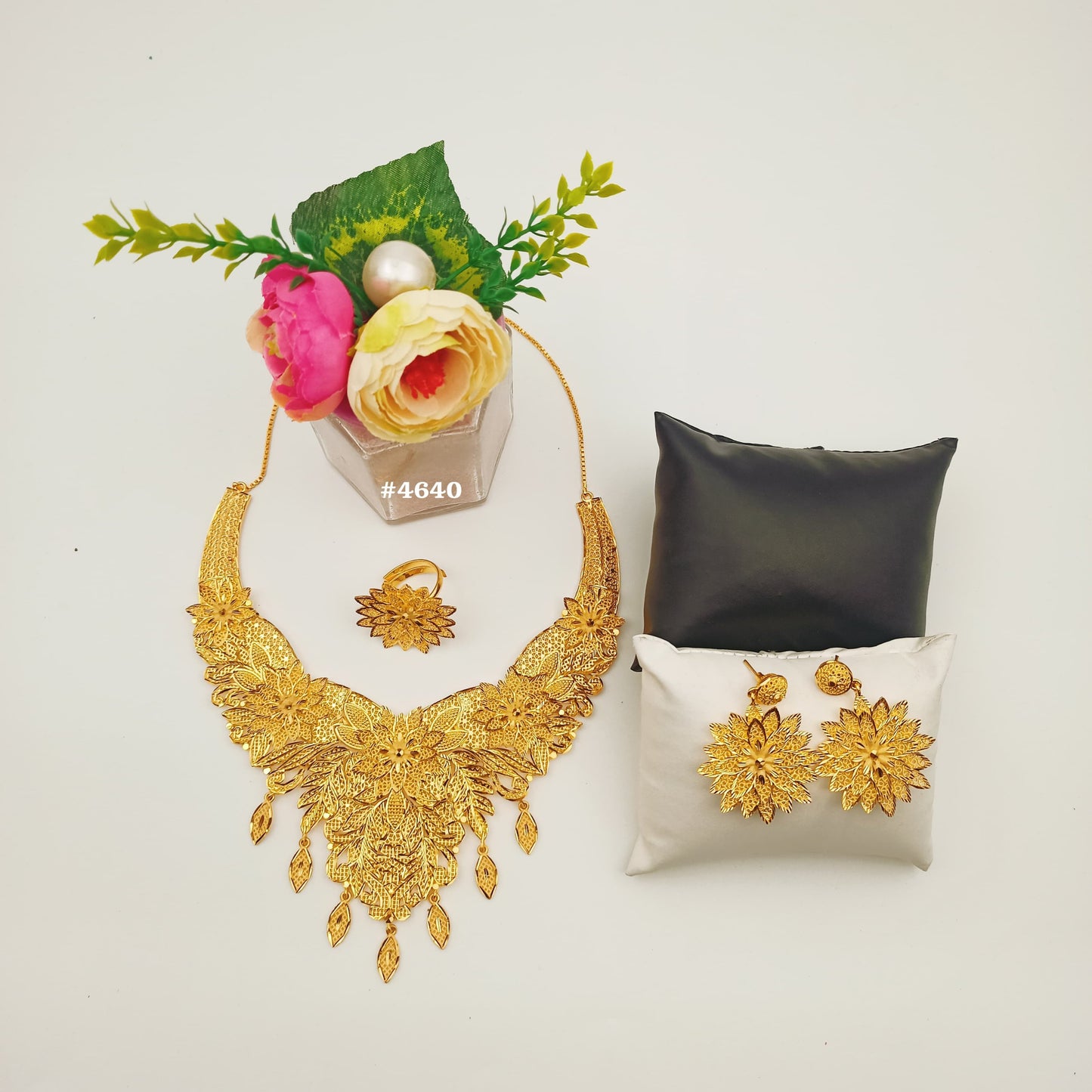 Gold Plated Bridal Short Necklace Set, PMJ Model No: 4640