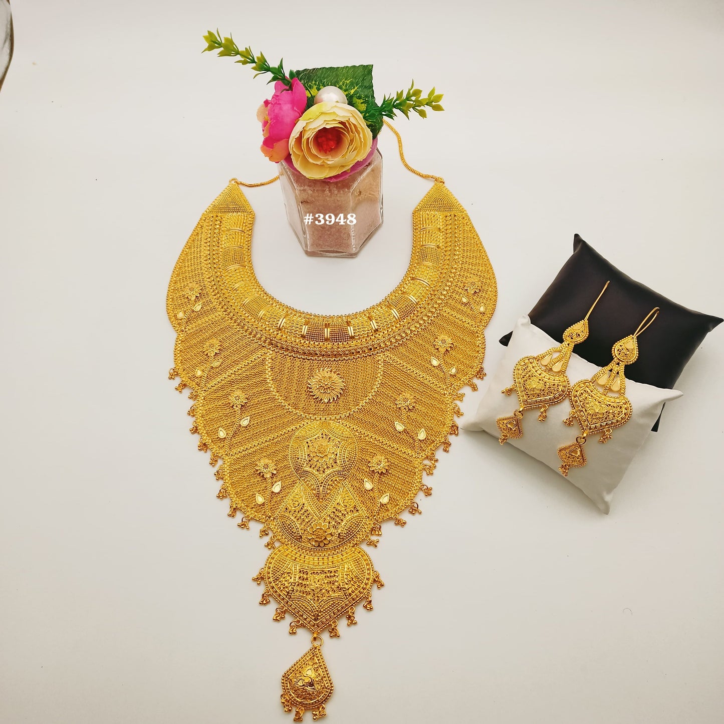 Gold Plated Hand Made Jewelry Long Necklace Set, PMJ Model No: 3948