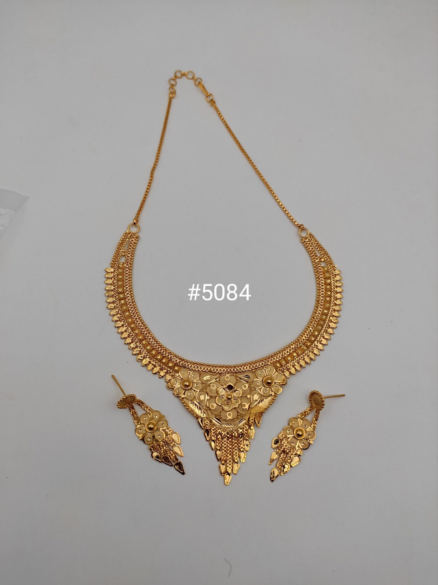 Gold Plated Short Necklace, PMJ Model No: 5084