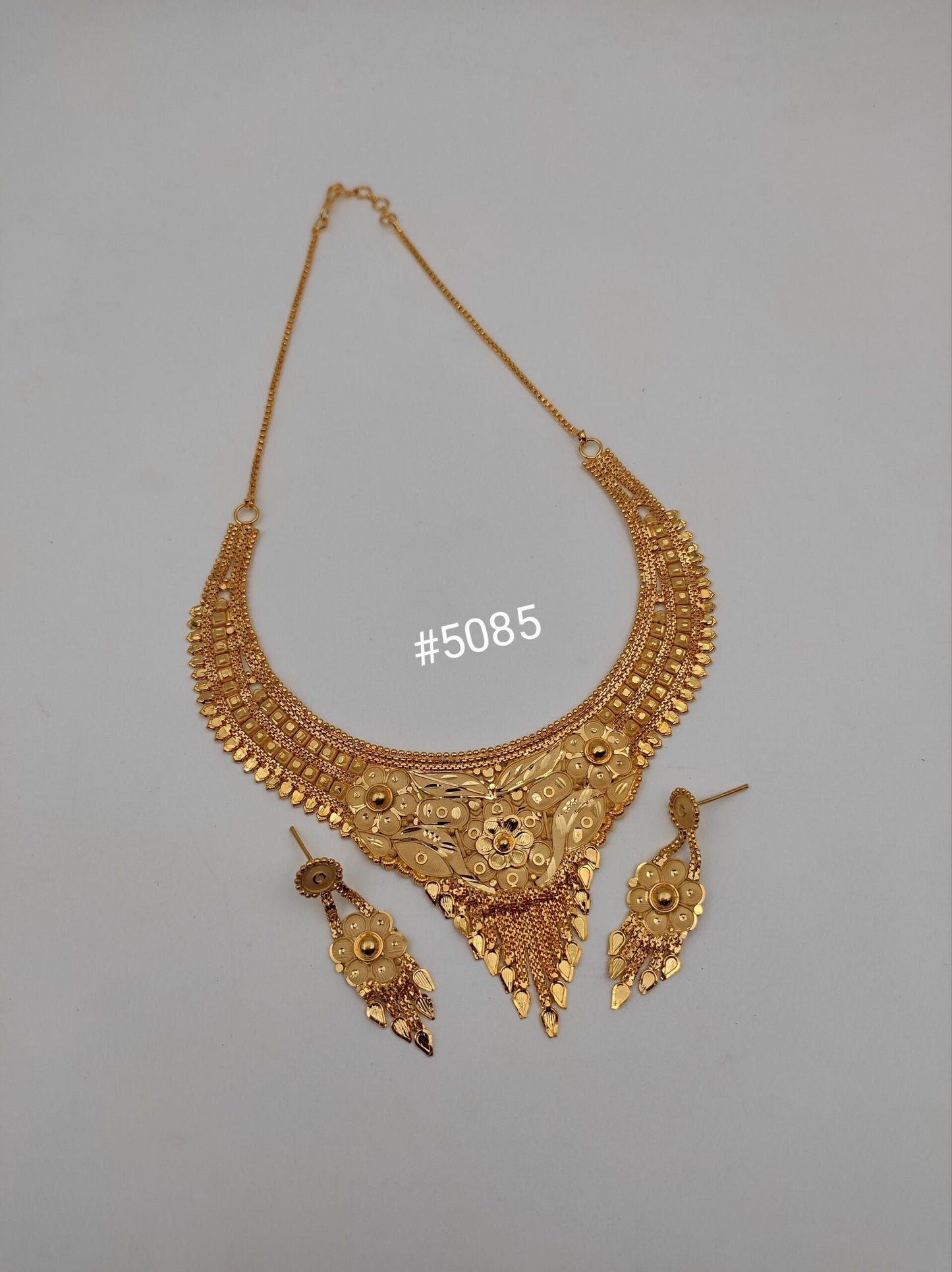 Gold Plated Short Necklace, PMJ Model No: 5085