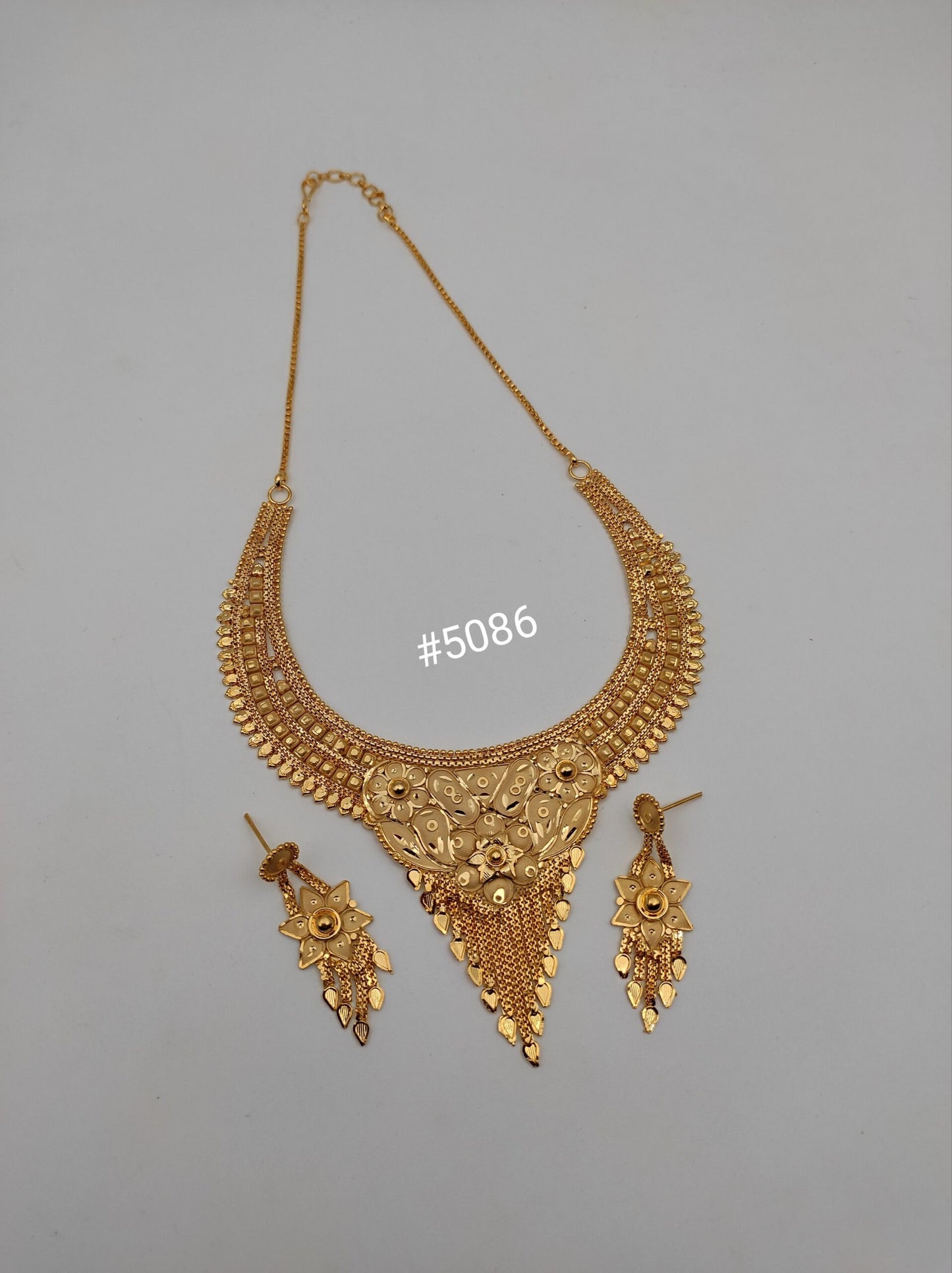 Gold Plated Short Necklace, PMJ Model No: 5086