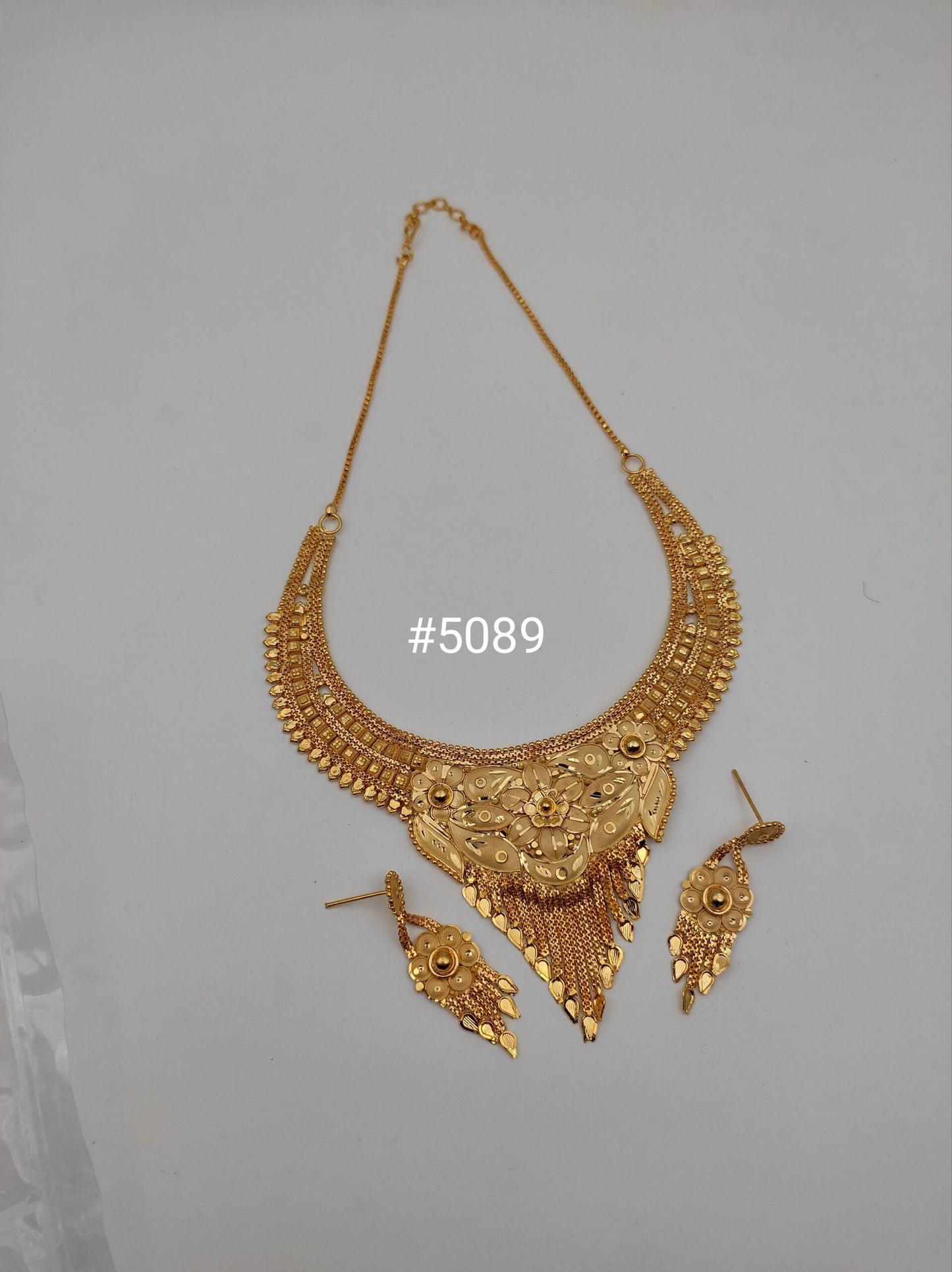 Gold Plated Short Necklace, PMJ Model No: 5089