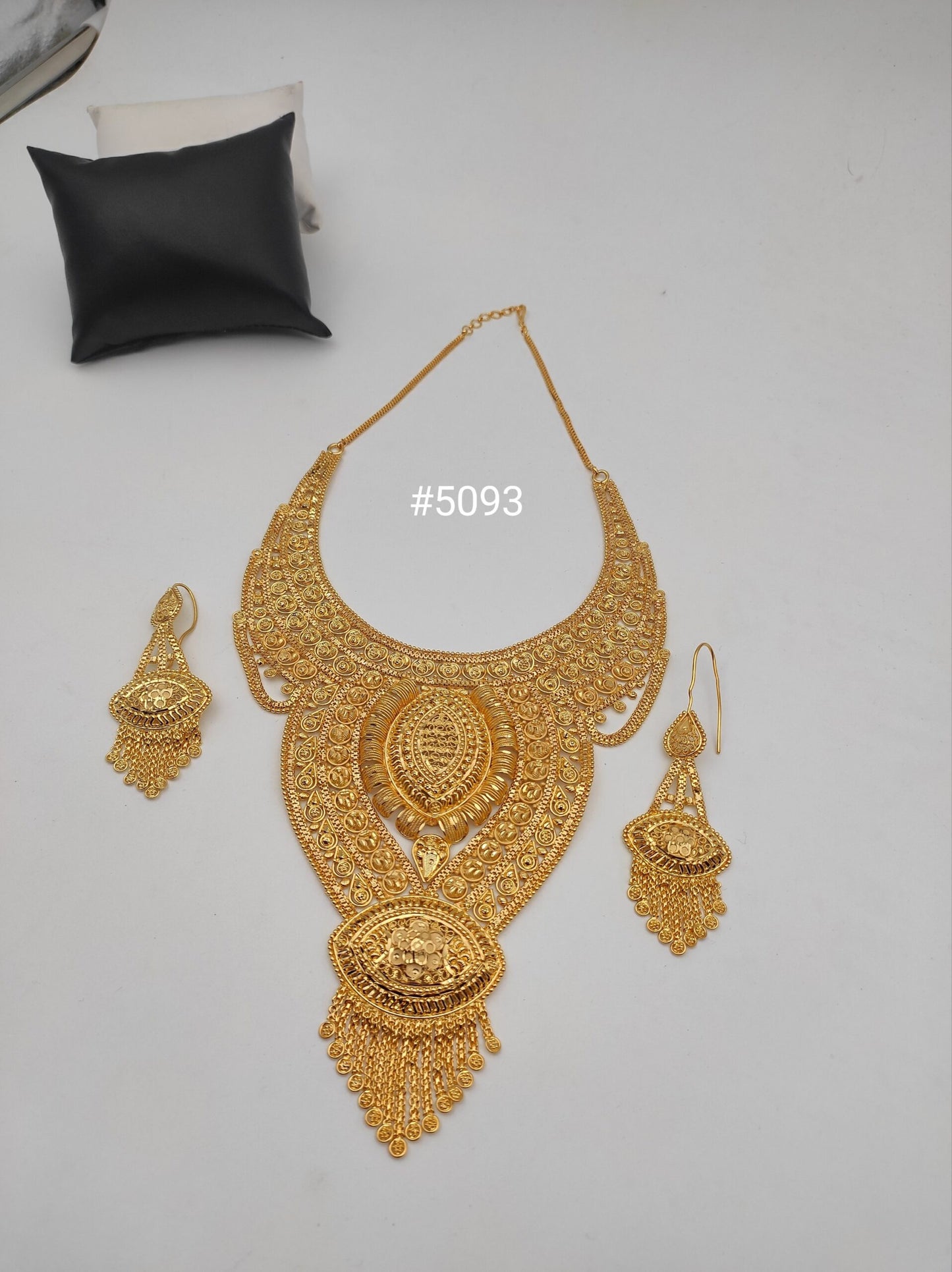 Gold Plated Short Necklace, PMJ Model No: 5093