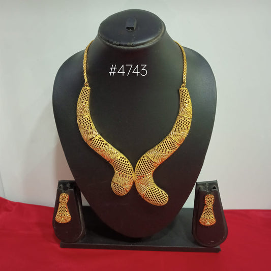 Gold Plated Bridal Short Necklace Set, PMJ Model No: 4743