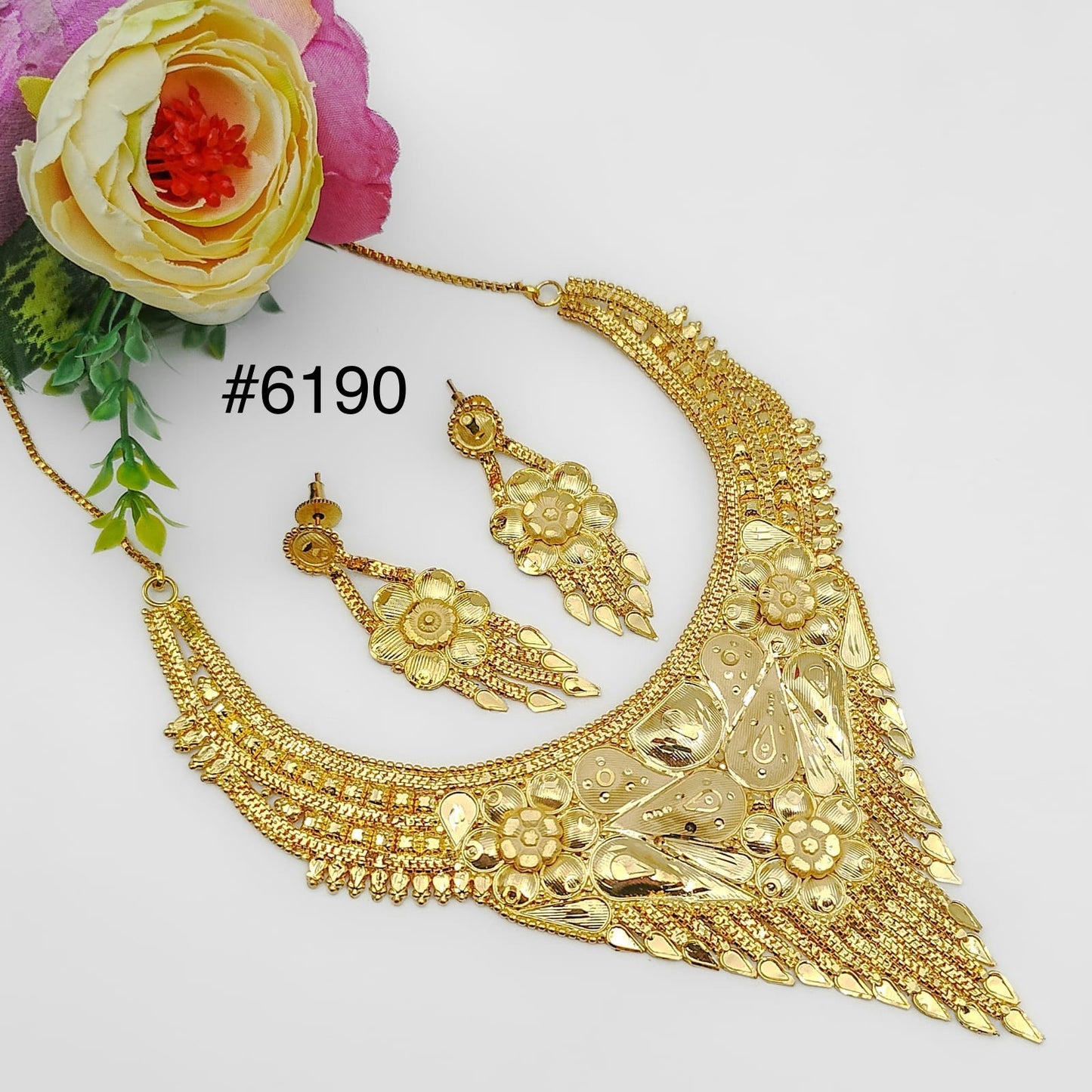 Gold Plated Short Necklace Set, PMJ Model No: 6190