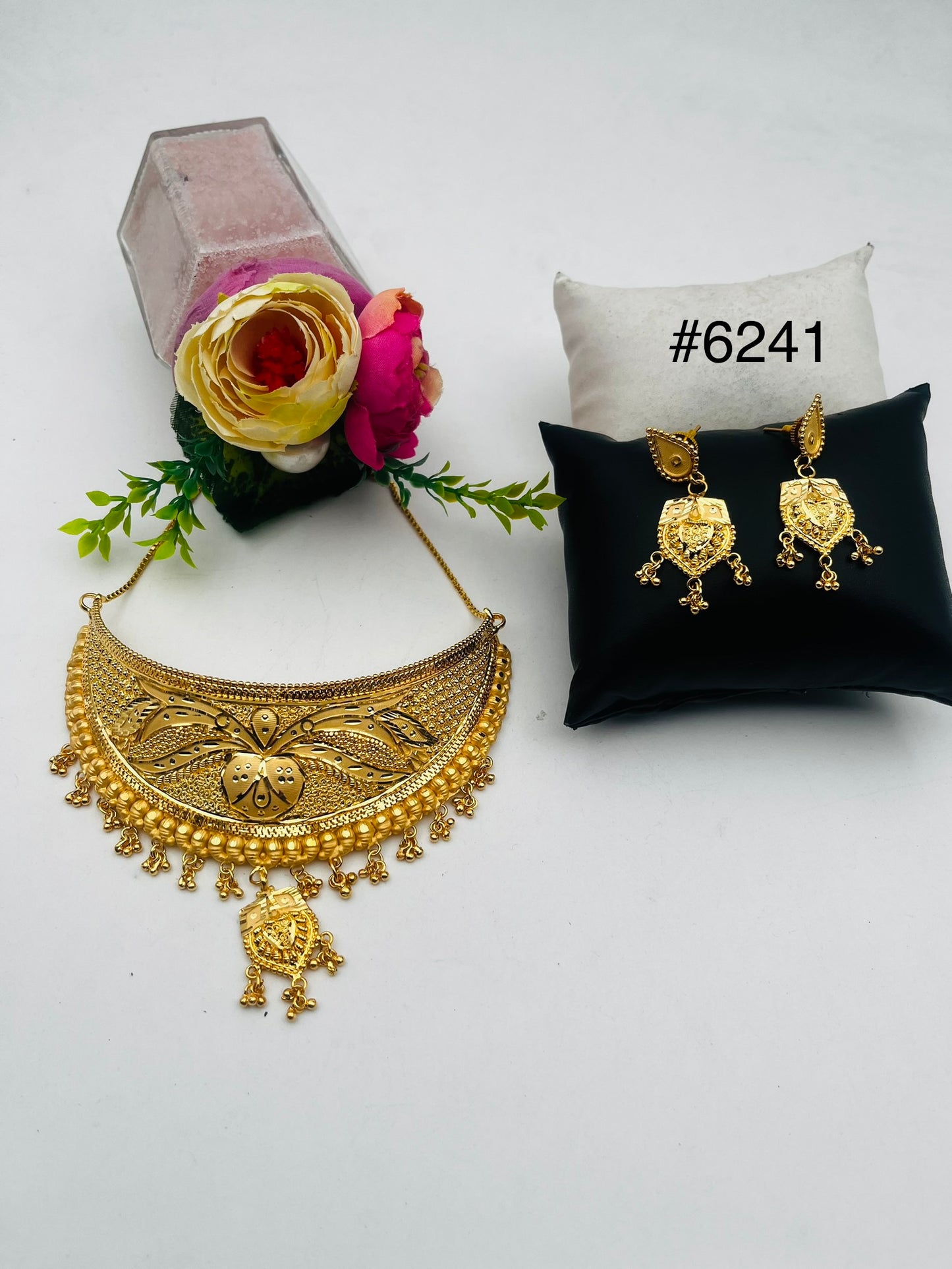 Gold Plated Hand Made Short Chokkar Necklace Set, PMJ Model No: 6241