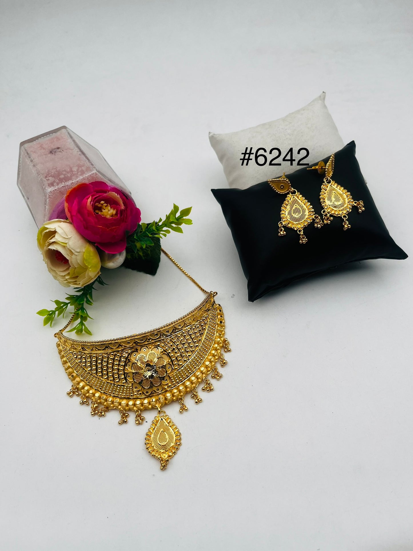 Gold Plated Hand Made Short Chokkar Necklace Set, PMJ Model No: 6242